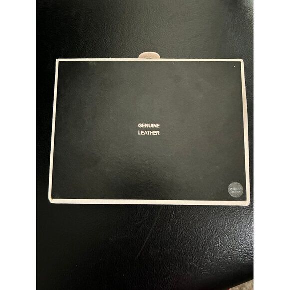 Pandora Leather Jewelry Box - Picture 5 of 5